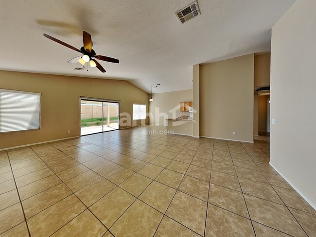 Building Photo - 2715 N 90th Ave