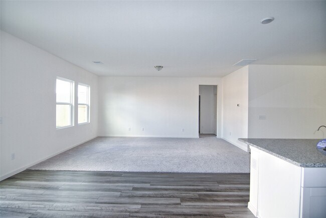 Foto del edificio - 1052 Water Oak Ln