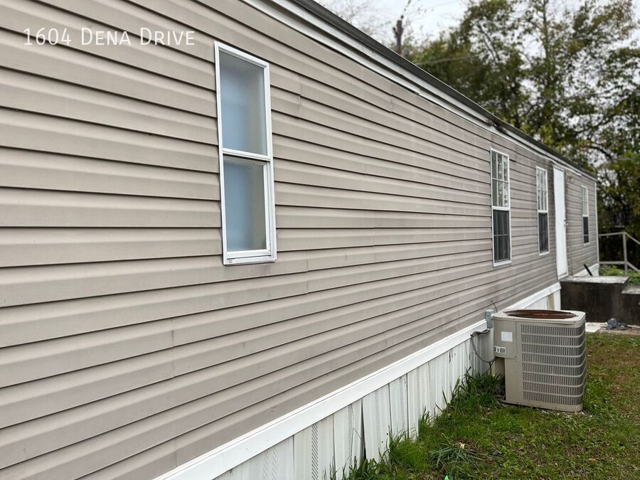 Foto principal - 1604 Dena Dr