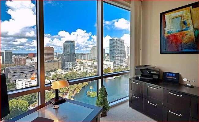 Building Photo - 322 E Central Blvd