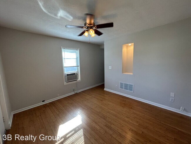 Building Photo - 2 br, 1 bath House - 3811 Camden Ave.