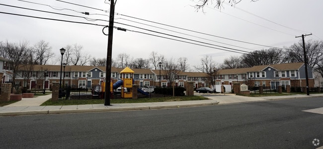 Building Photo - Elvans Court
