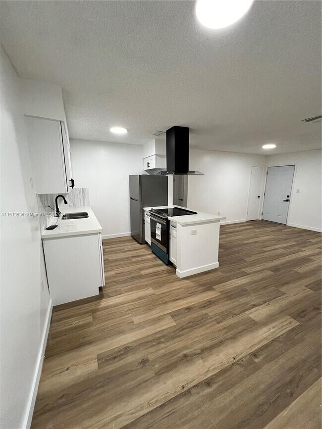 Foto del edificio - 2620 NE 205th St
