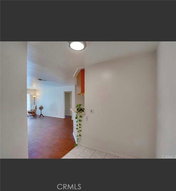 Building Photo - 1200 Gaviota Ave