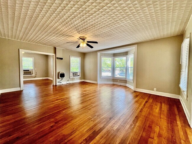 Foto del edificio - 701 W Sycamore St