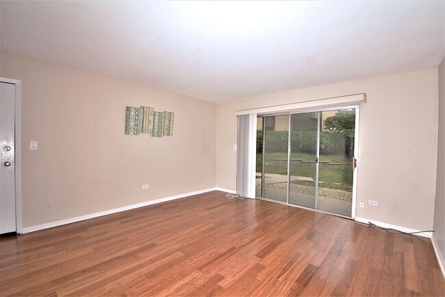 Foto del edificio - 6173 Knoll Ln Ct