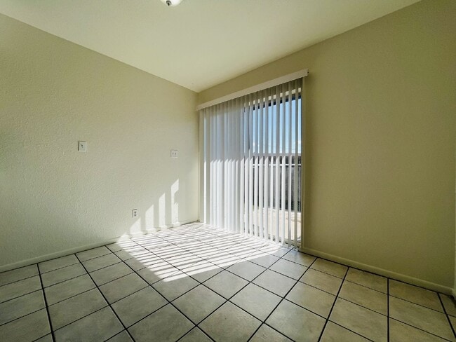 Foto del edificio - 3807 N 23rd Dr