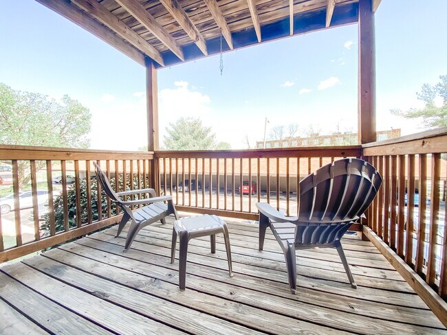 Foto del edificio - 9806 Whipps Mill Rd
