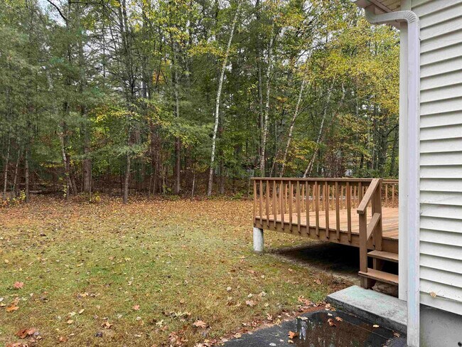 Foto del edificio - 352A Goffstown Back Rd