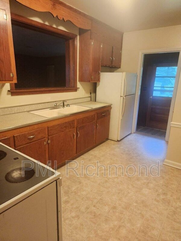 Building Photo - 14616 Rivermont Rd