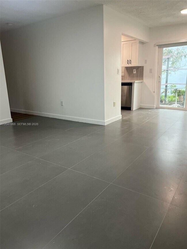 Foto del edificio - 2611 NE 204th Terrace