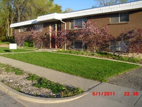 Building Photo - 1786 E Lincoln Ln