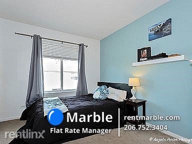 Building Photo - 4 br, 3 bath Townhome - 600 Richard Brown ...