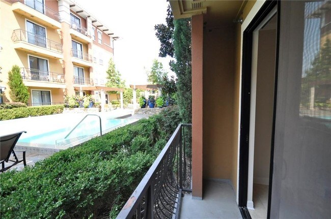 Building Photo - 8616 Turtle Creek Blvd