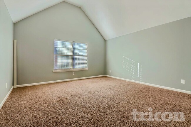 Building Photo - 223 Danvers St