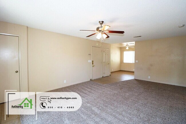 Foto del edificio - 1553 Bramble Pl