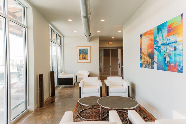 Foto del edificio - 210 W Peden Alley