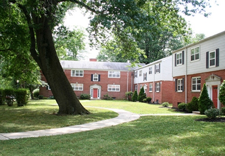 Primary Photo - Chestnut Village Apartments