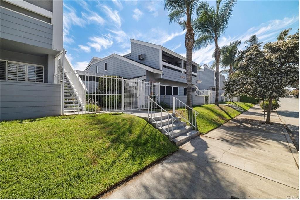 Foto principal - 20930 Parthenia St