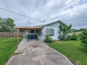 Building Photo - 409 N Parrish St