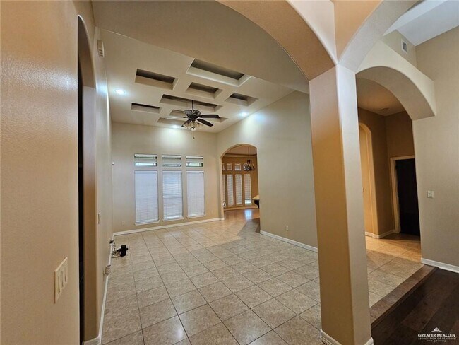 Building Photo - 18 May Ave