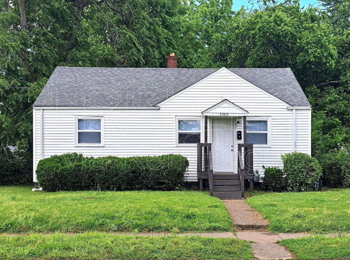 Foto principal - 1763 W Lee St