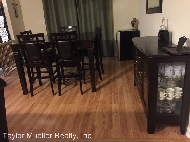 Foto del edificio - 3 br, 2 bath House - 107 Indian Woods Rd