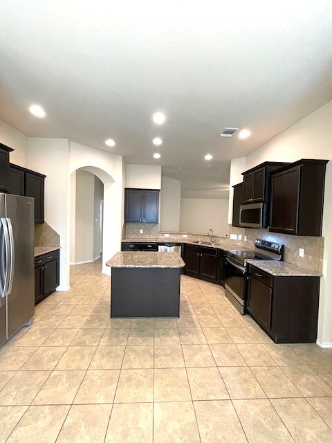 Building Photo - 6512 La Sol Ln