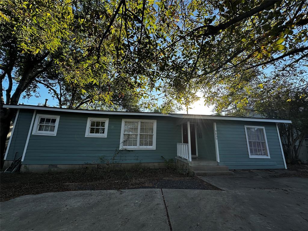 Primary Photo - 2639 W 45th St
