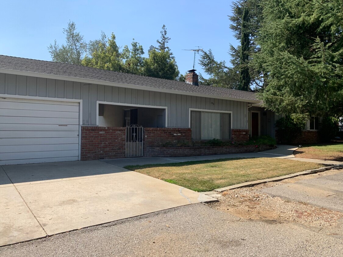 Foto principal - 1160 Portland Ave