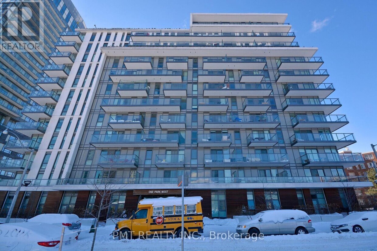 Primary Photo - 260 Sackville St