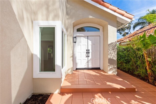 Building Photo - 19 Tierra Vista