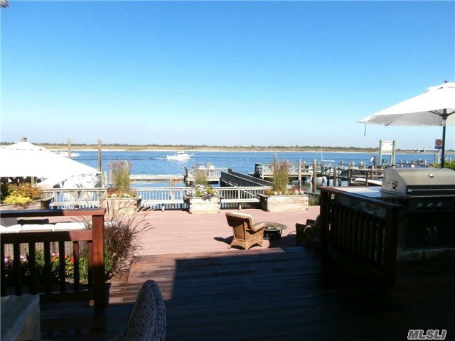 Building Photo - 131 Bayside Dr