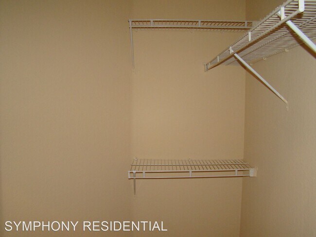 Foto del edificio - 11000-11098 W Sample Rd