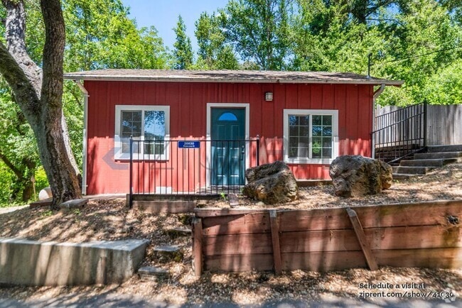 Building Photo - 20830 Panorama Dr