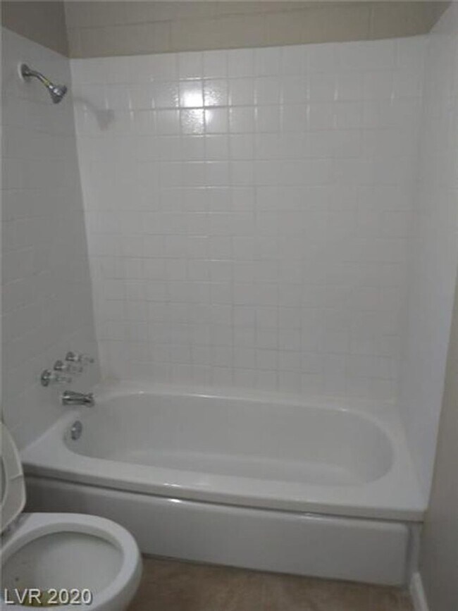 Foto del edificio - 2 bedroom Condo