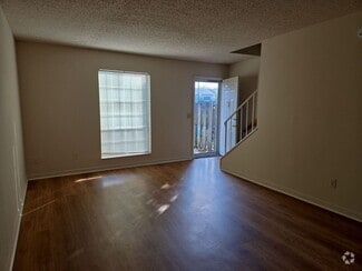 Building Photo - 247 Yelton Ct