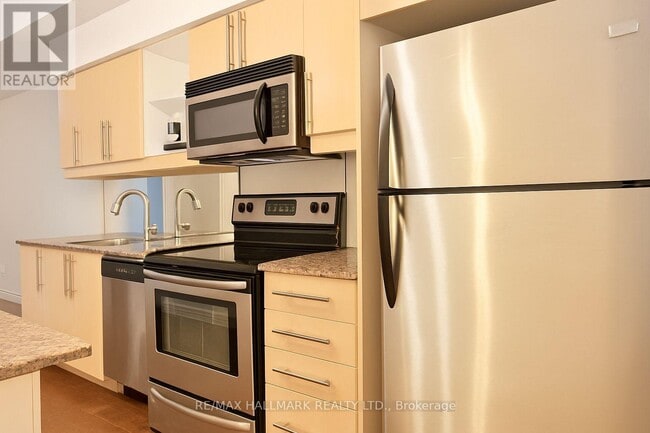 Photo du bâtiment - 2885 Bayview Ave