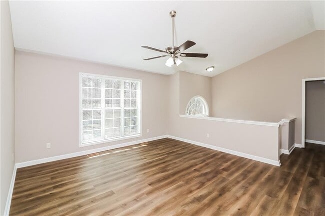 Building Photo - 39 Wesley Chapel Ln