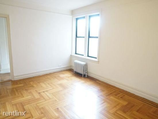 Building Photo - Studio, 1 bath  - 1133 Jerome Ave
