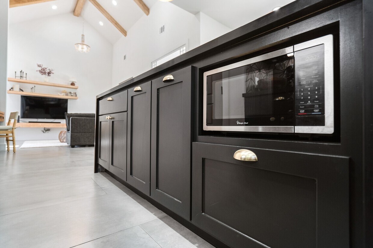 Foto del edificio - 207 Lockwood Dr