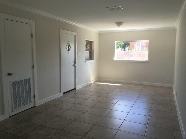 Foto del edificio - 2610 Springfield Ave