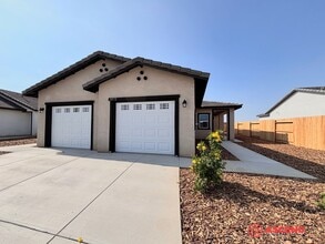 Building Photo - 6012 Curvy Hills Dr