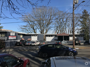Building Photo - 4744.5 22nd Ave NE