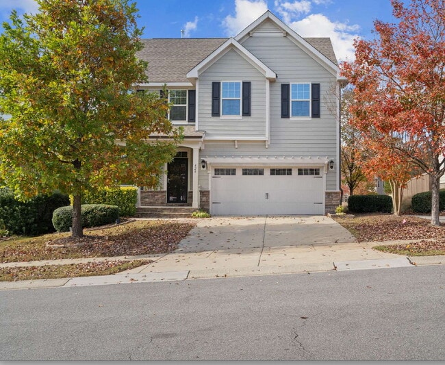 Building Photo - Welcome Home: Spacious 3-Bedroom Retreat i...