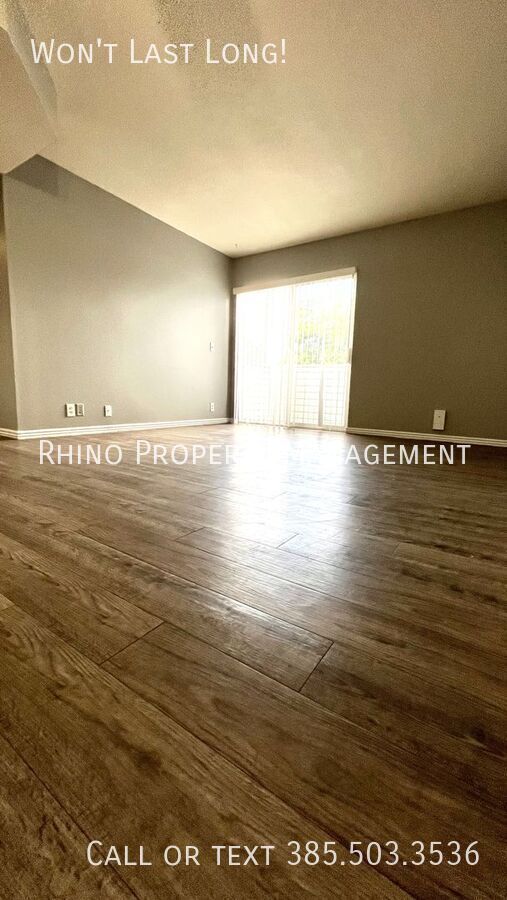 Foto del edificio - 8042 Copperfield Pl