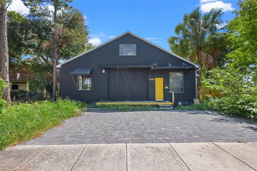 Foto principal - 735 17th St N