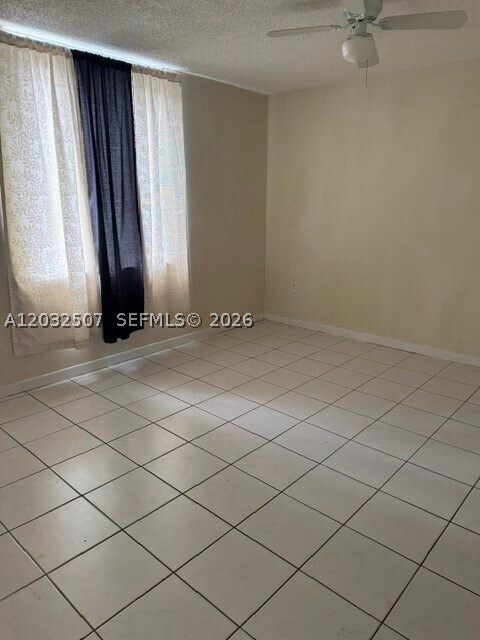 Foto del edificio - 10000 NW 80th Ct