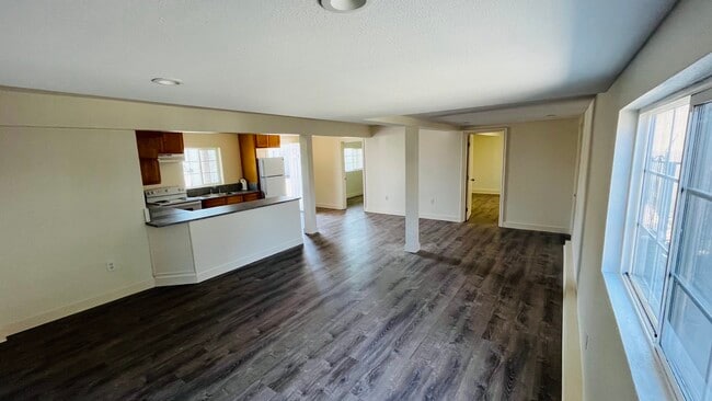 LIVING ROOM - 1298 Shortridge Ave