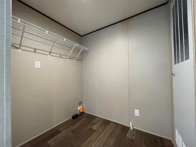 Building Photo - 20448 Vick Dr